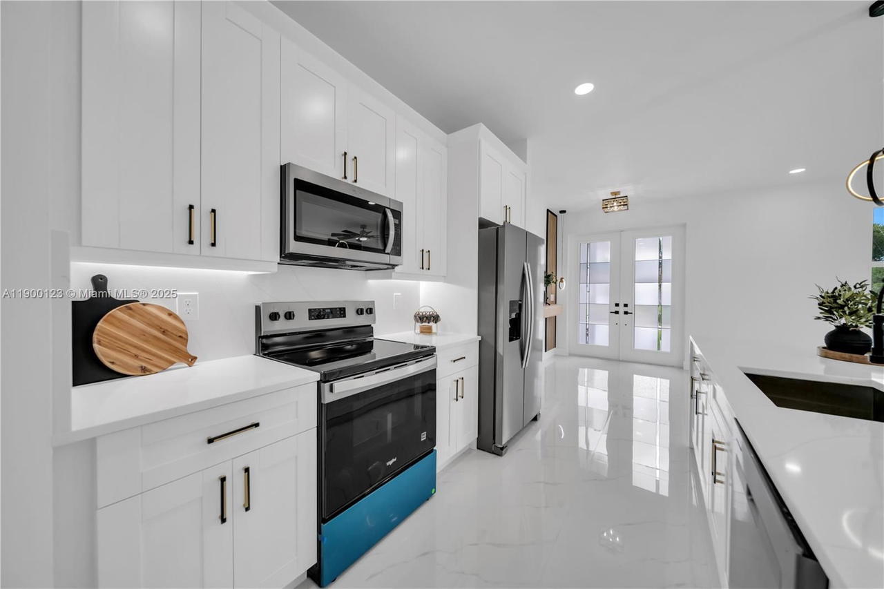 Real estate property located at 3803 6th St, Lee, Lehigh Acres, Lehigh Acres, FL
