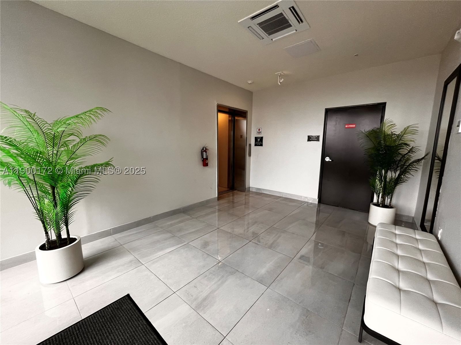 Real estate property located at 8001 NW 41 ST. F-311, Miami-dade, Urbana At The Residences, Doral, FL
