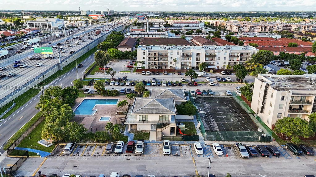 Real estate property located at 5665 20th Ave #212, Miami-dade, Westland Gardens Condo, Hialeah, FL