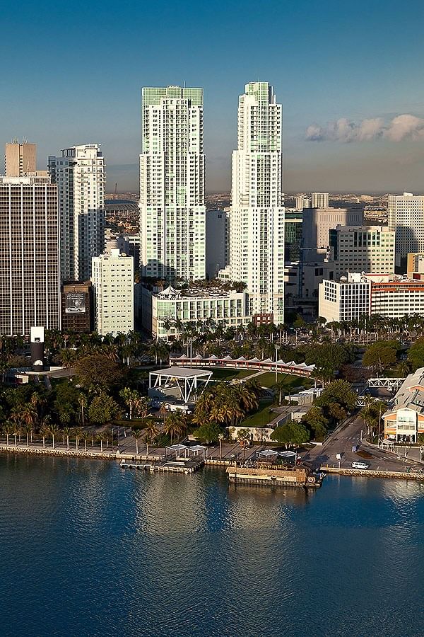 Real estate property located at 2017 Ocean Dr #1510, Broward, Avant Garde Condo, Hallandale Beach, FL