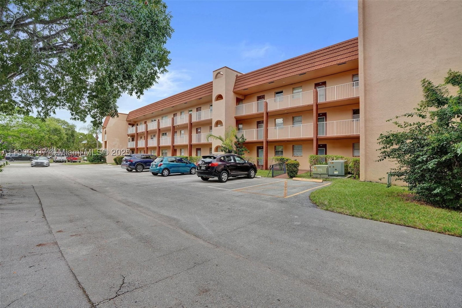 Real estate property located at 2791 Pine Island Rd #205, Broward, Sunrise Lakes 78 Condo, Sunrise, FL