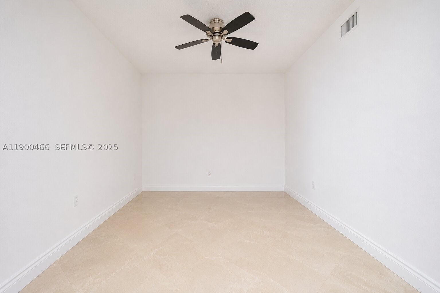 Real estate property located at 16699 Collins Ave #3604, Miami-dade, La Perla Condo, Sunny Isles Beach, FL