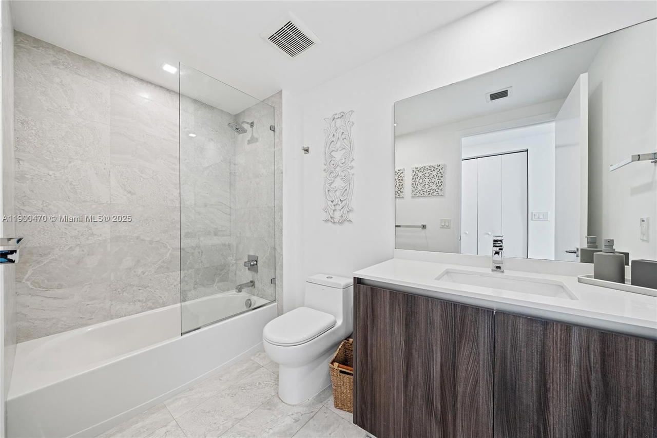 Real estate property located at 488 18th St #4612, Miami-dade, Aria On The Bay Condo, Miami, FL