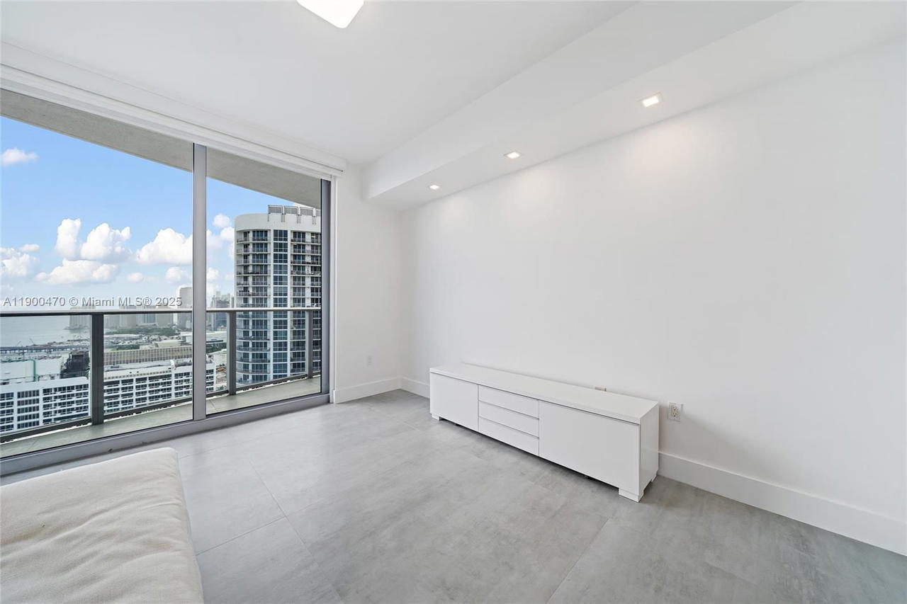 Real estate property located at 488 18th St #4612, Miami-dade, Aria On The Bay Condo, Miami, FL