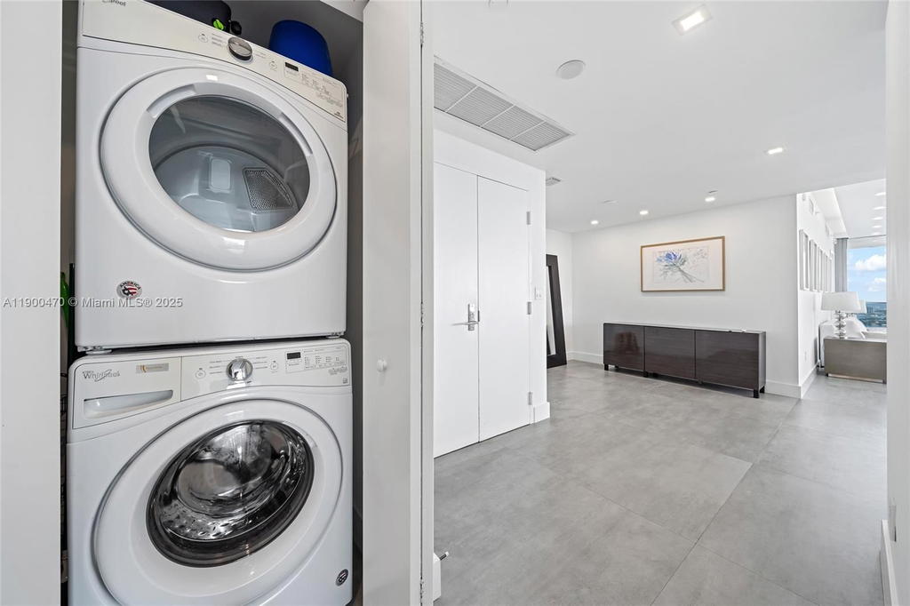 Real estate property located at 488 18th St #4612, Miami-dade, Aria On The Bay Condo, Miami, FL