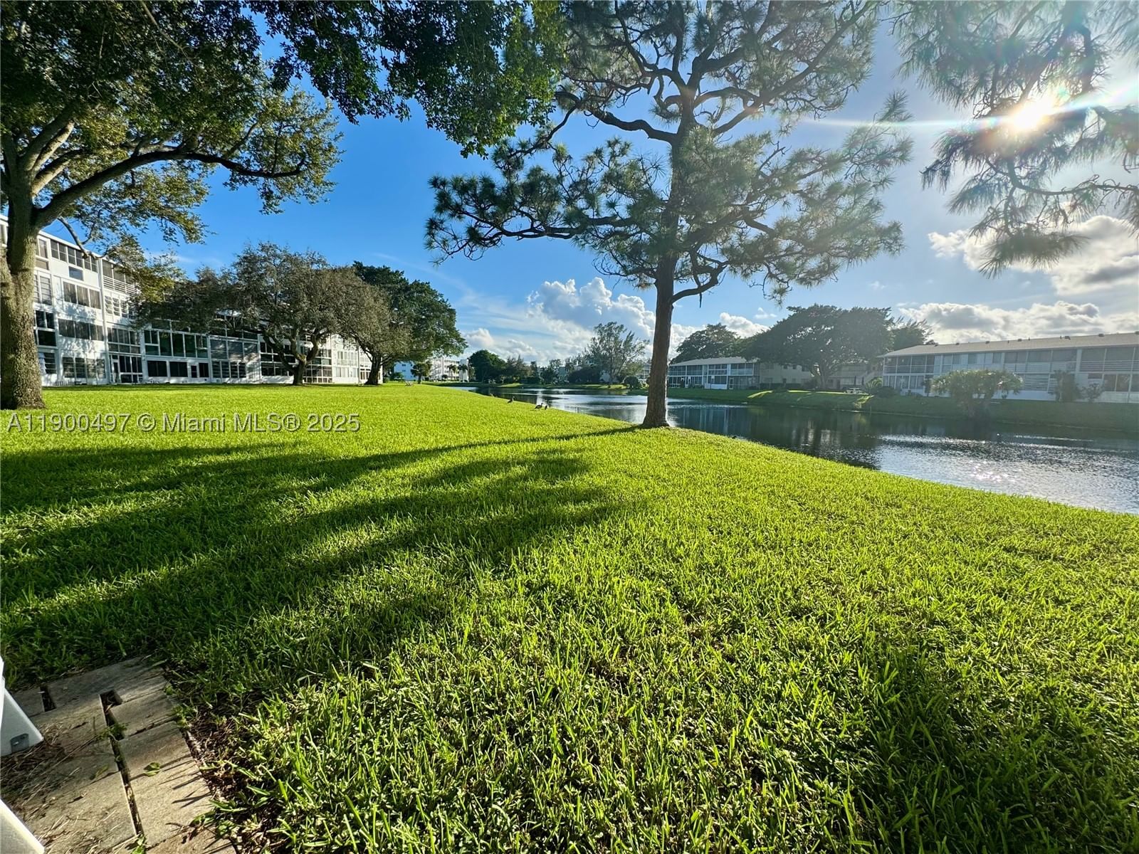 Real estate property located at 1011 Westbury F #1011, Broward, Westbury F Condo, Deerfield Beach, FL