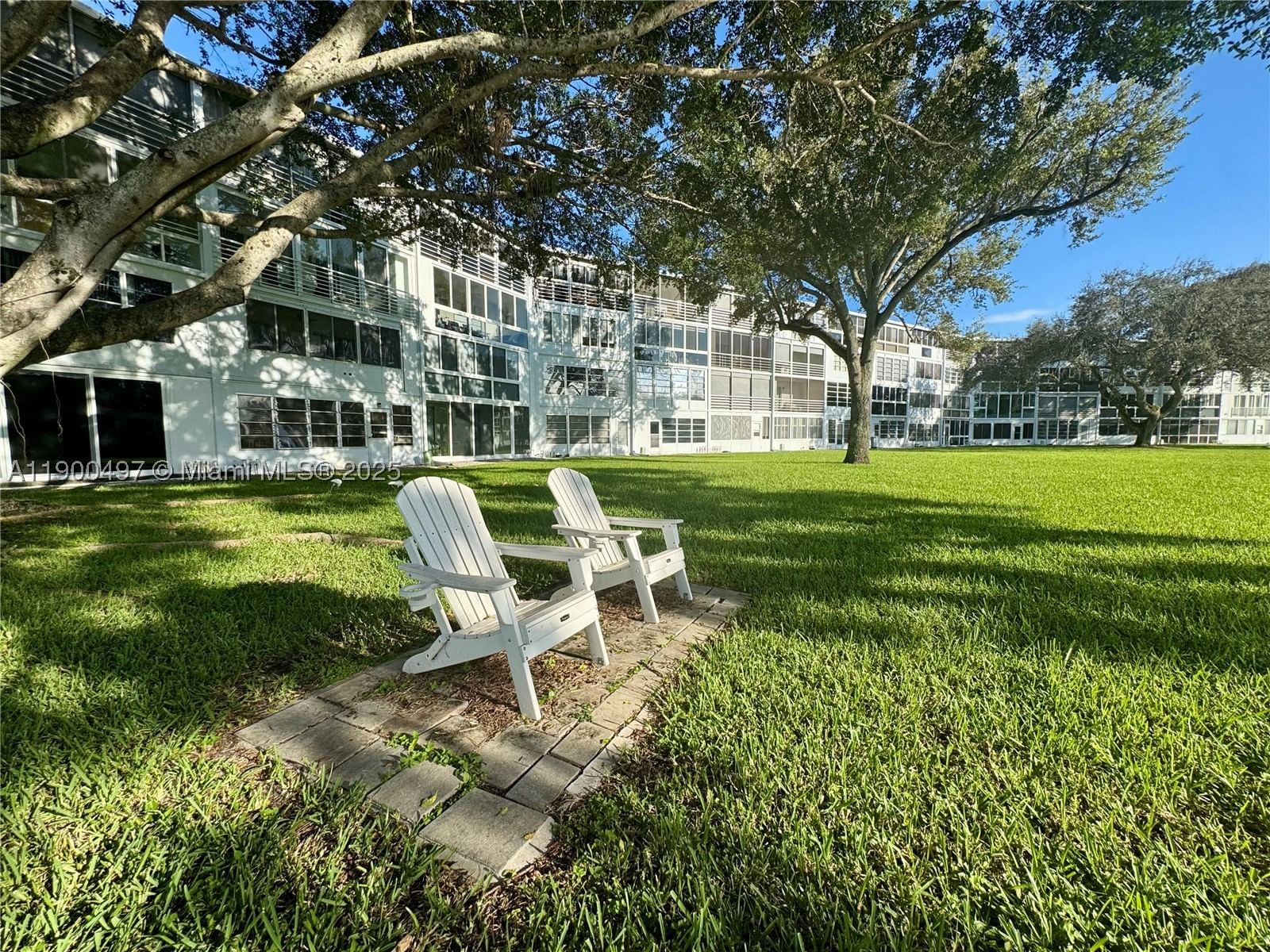 Real estate property located at 1011 Westbury F #1011, Broward, Westbury F Condo, Deerfield Beach, FL