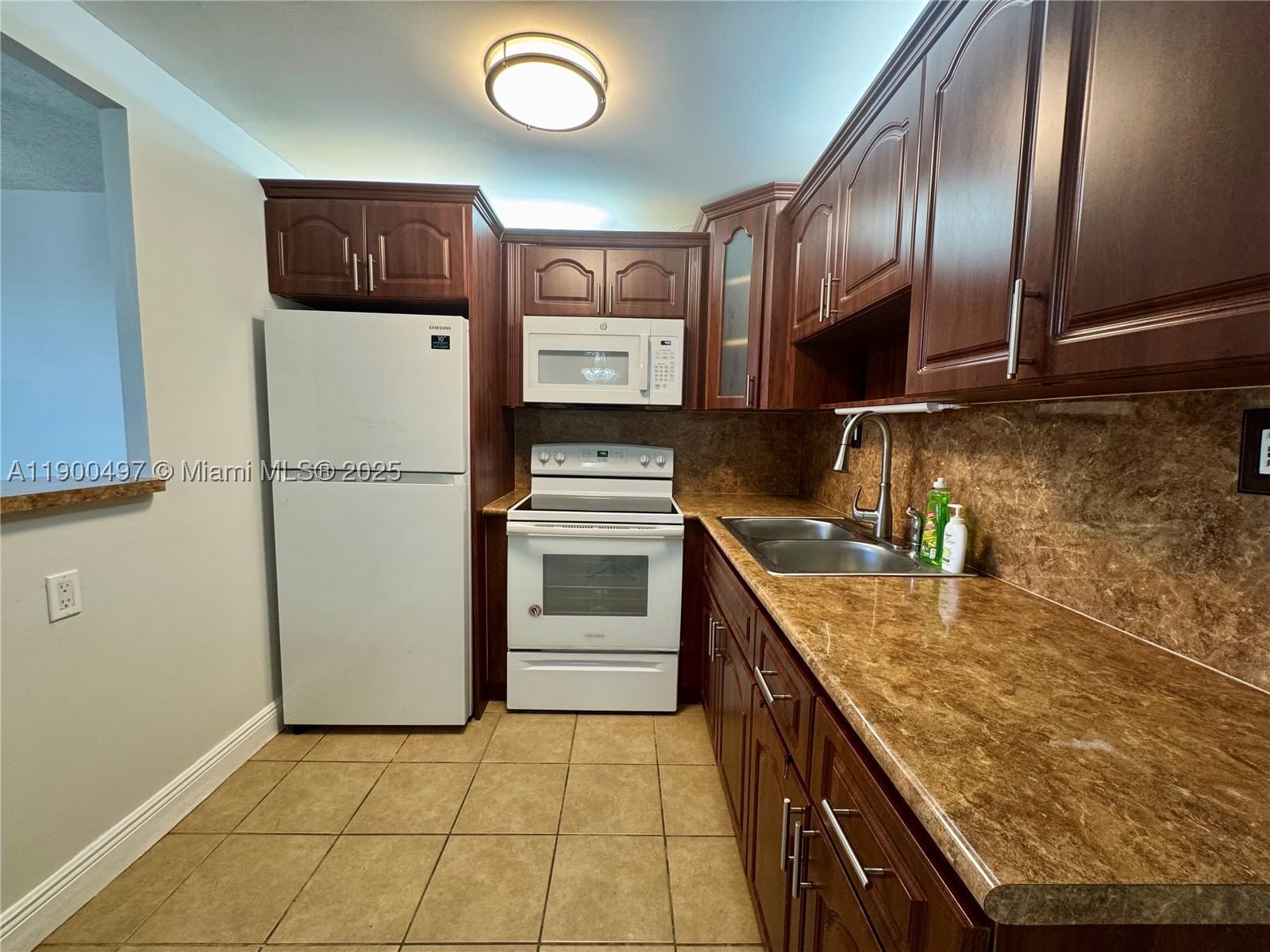 Real estate property located at 1011 Westbury F #1011, Broward, Westbury F Condo, Deerfield Beach, FL