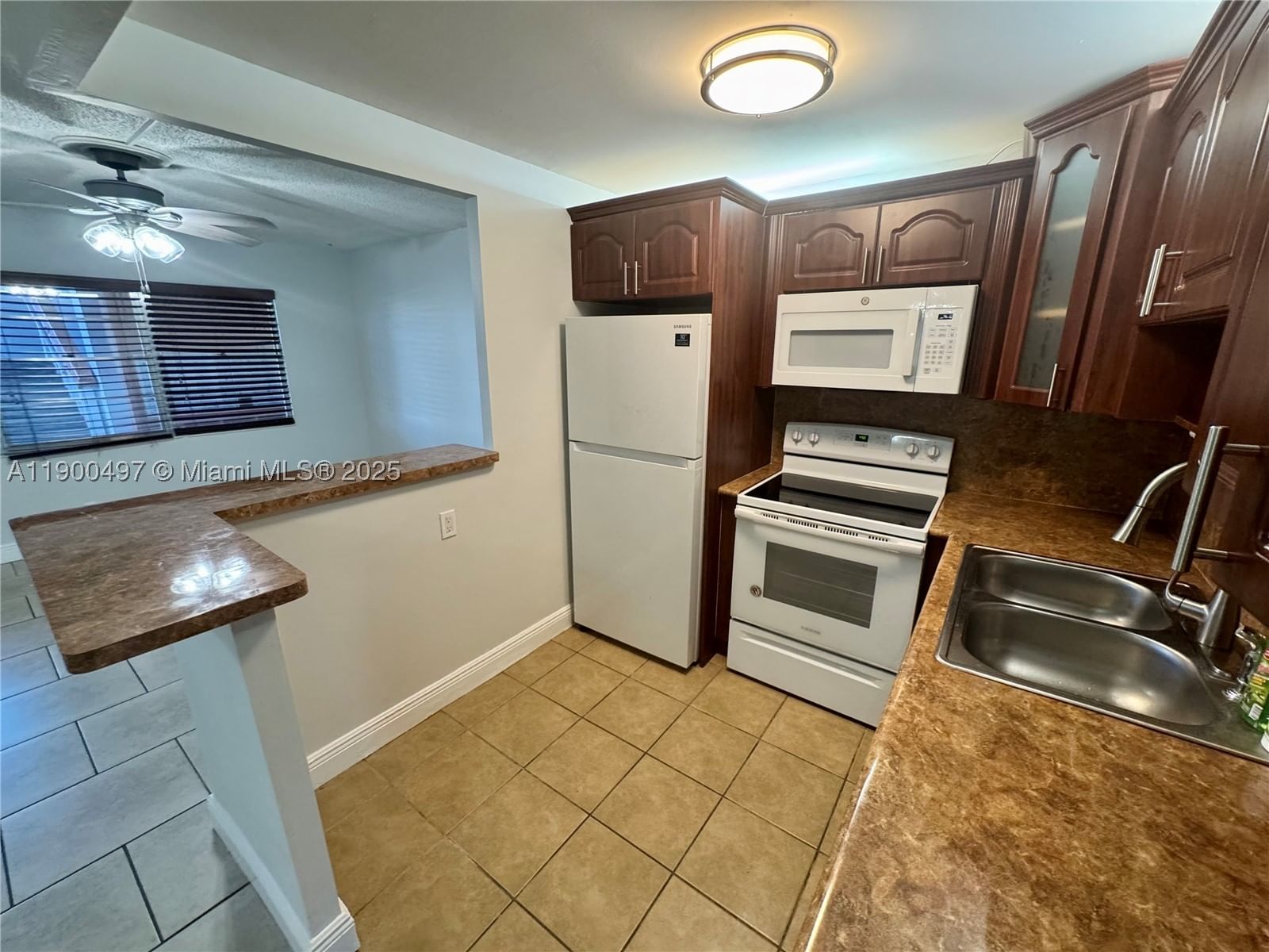 Real estate property located at 1011 Westbury F #1011, Broward, Westbury F Condo, Deerfield Beach, FL