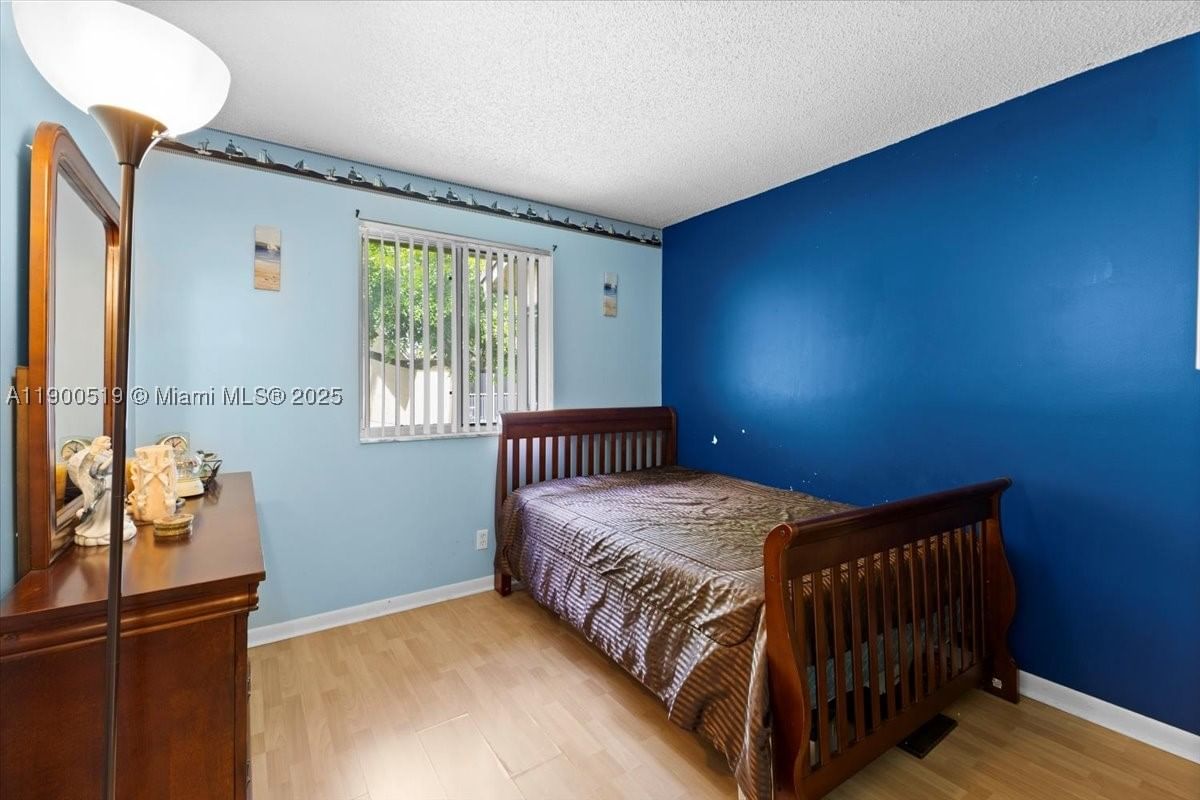 Real estate property located at 3047 Oakland Forest Dr #204, Broward, Oakland Forest Club Condo, Oakland Park, FL