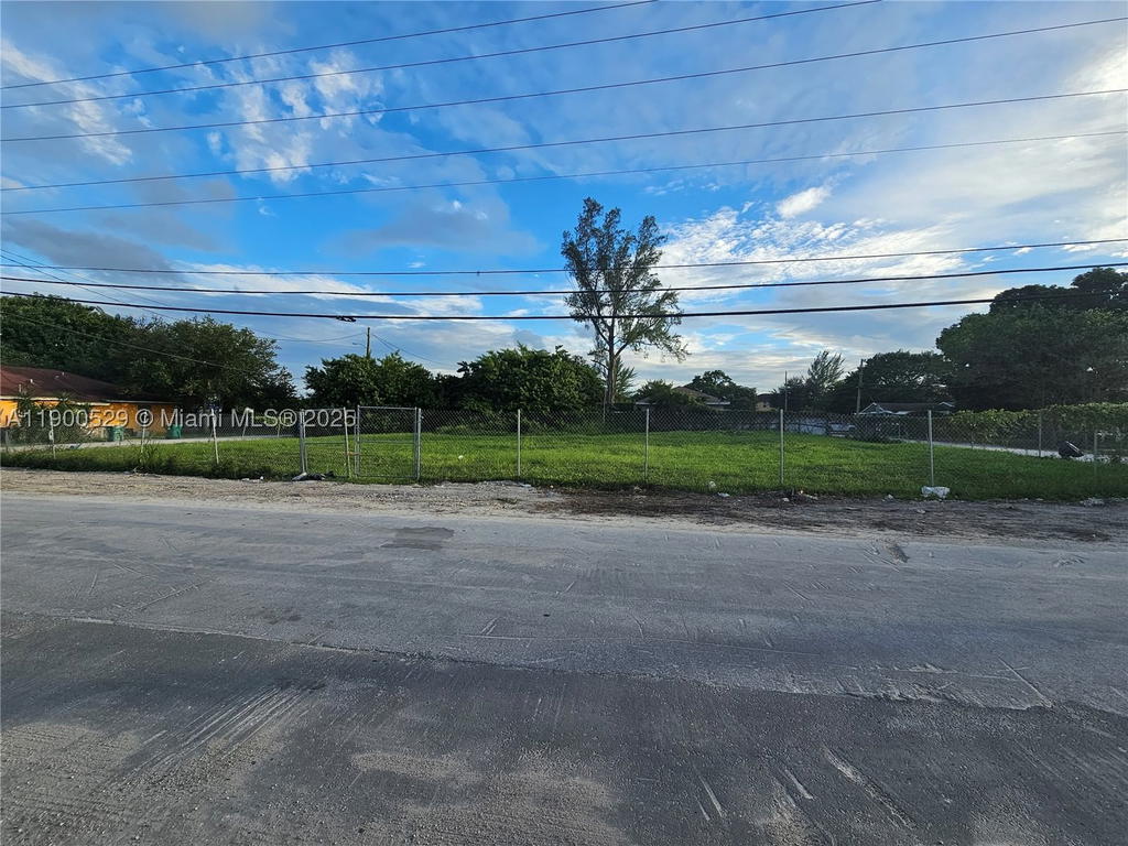 Real estate property located at 2140 76th St, Miami-dade, 75th St Highlands, Miami, FL