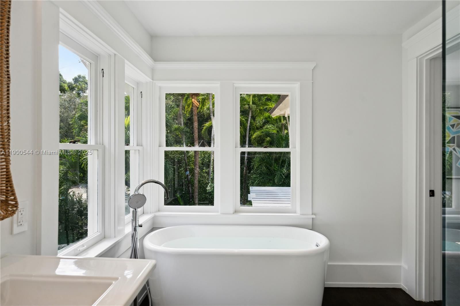 Real estate property located at 3701 Park Ave, Miami-dade, J W Ewans Sub, Miami, FL