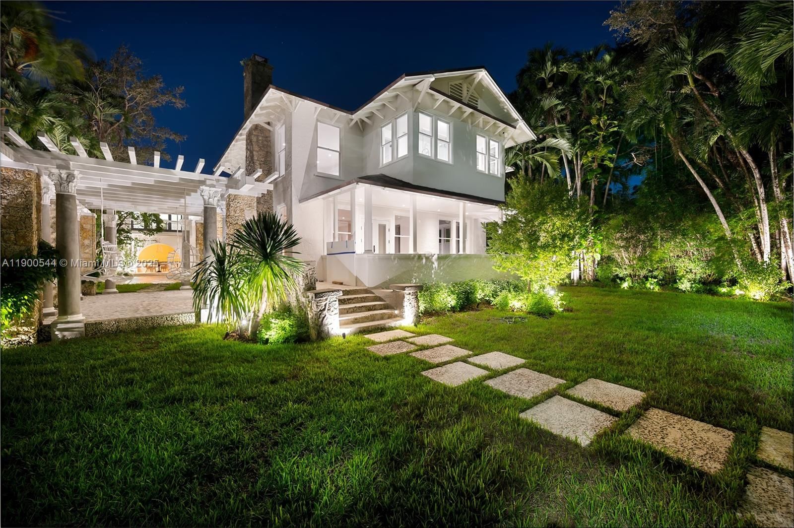 Real estate property located at 3701 Park Ave, Miami-dade, J W Ewans Sub, Miami, FL