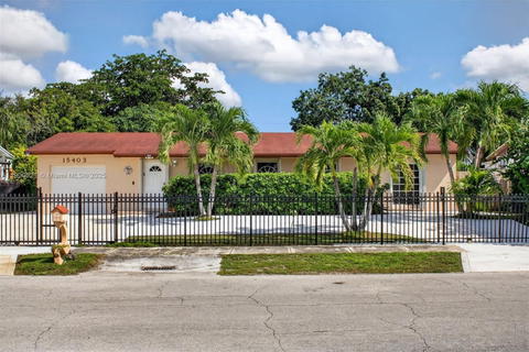 Real estate property located at 15403 107th Ct, Miami-dade, Fairway Estates Sec Six, Miami, FL
