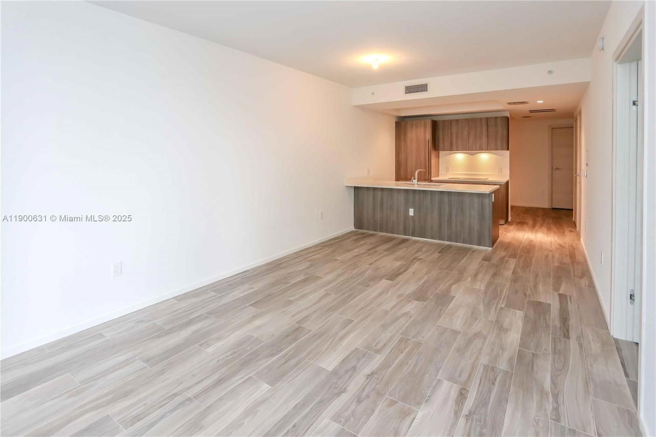 Real estate property located at 801 Miami Ave #3306, Miami-dade, 801 Sma Residences Condo, Miami, FL