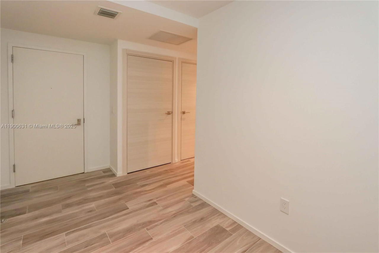 Real estate property located at 801 Miami Ave #3306, Miami-dade, 801 Sma Residences Condo, Miami, FL