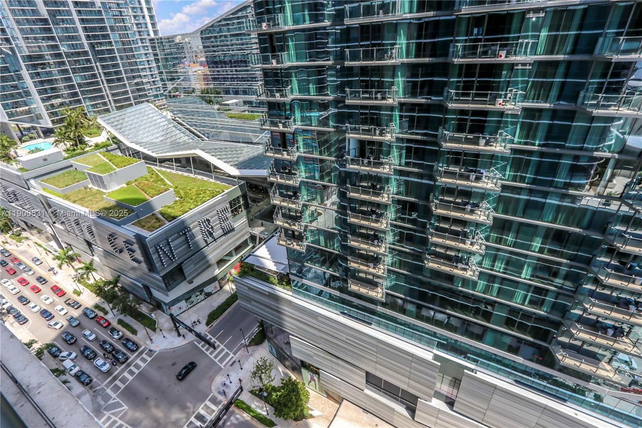 Real estate property located at 801 Miami Ave #3306, Miami-dade, 801 Sma Residences Condo, Miami, FL