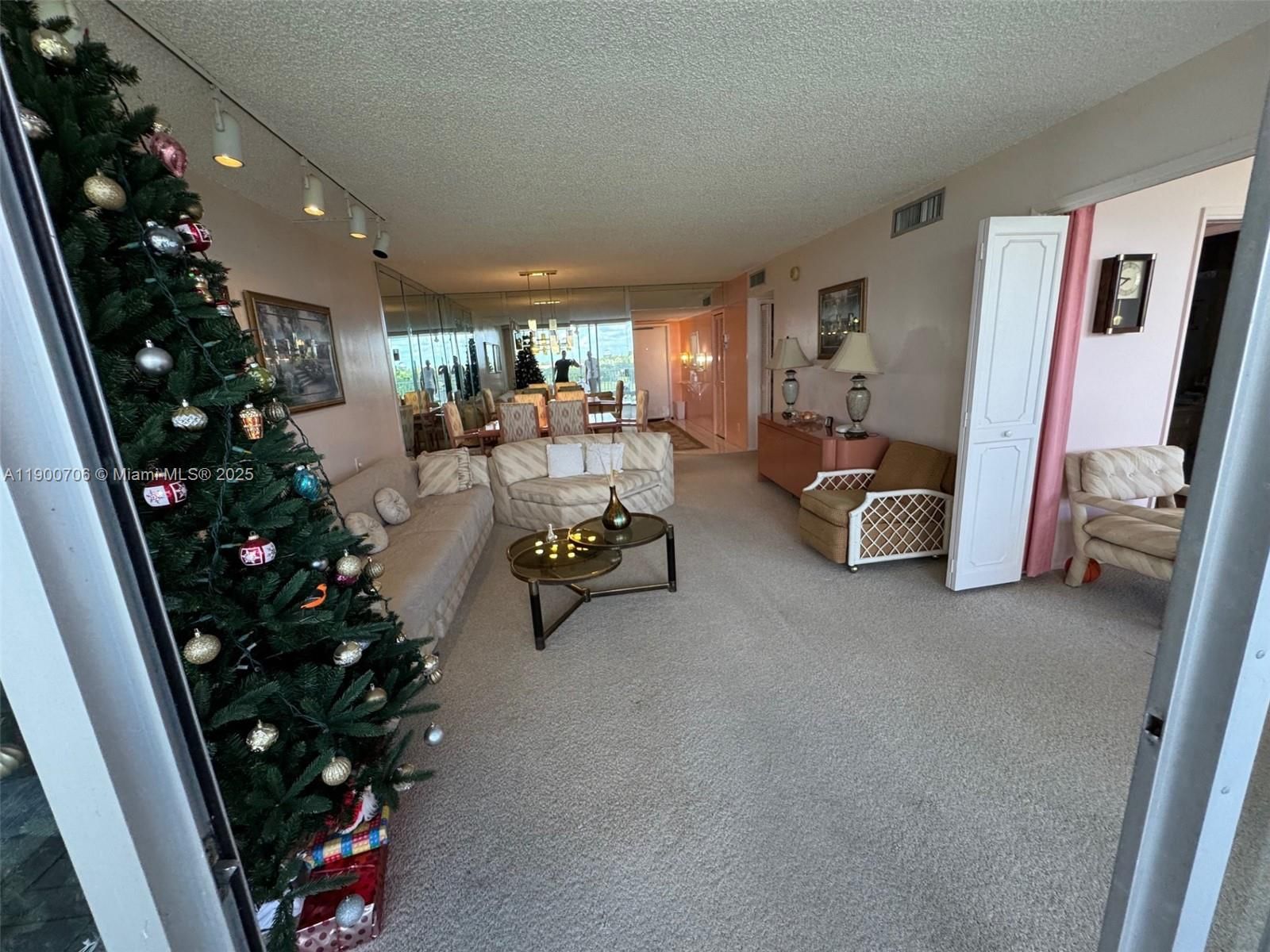 Real estate property located at 3080 Course Dr #704, Broward, No 51 Palm-aire Country C, Pompano Beach, FL