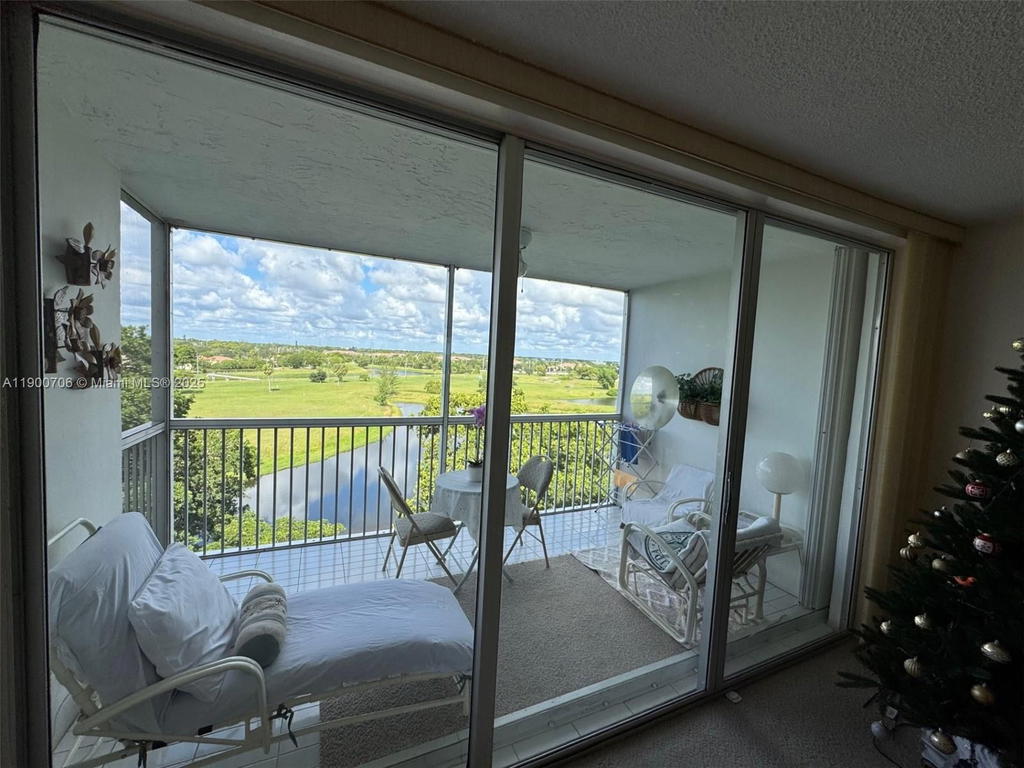Real estate property located at 3080 Course Dr #704, Broward, No 51 Palm-aire Country C, Pompano Beach, FL