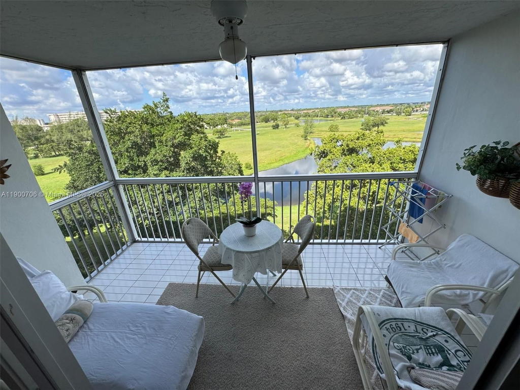 Real estate property located at 3080 Course Dr #704, Broward, No 51 Palm-aire Country C, Pompano Beach, FL