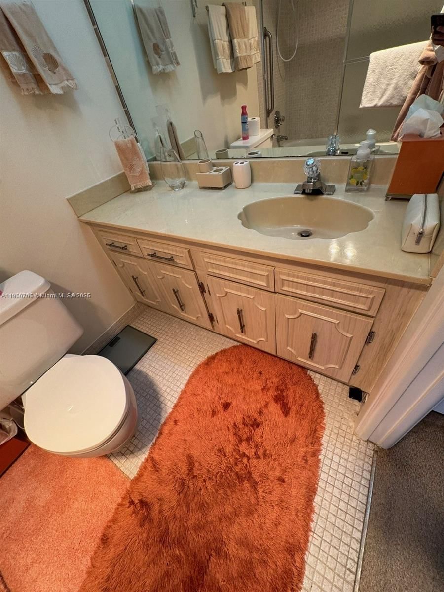 Real estate property located at 3080 Course Dr #704, Broward, No 51 Palm-aire Country C, Pompano Beach, FL