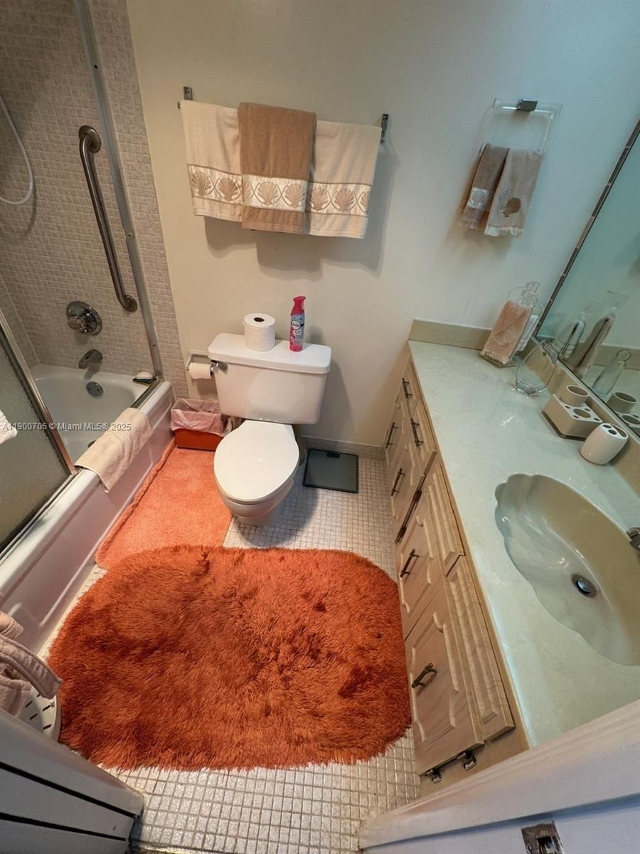 Real estate property located at 3080 Course Dr #704, Broward, No 51 Palm-aire Country C, Pompano Beach, FL