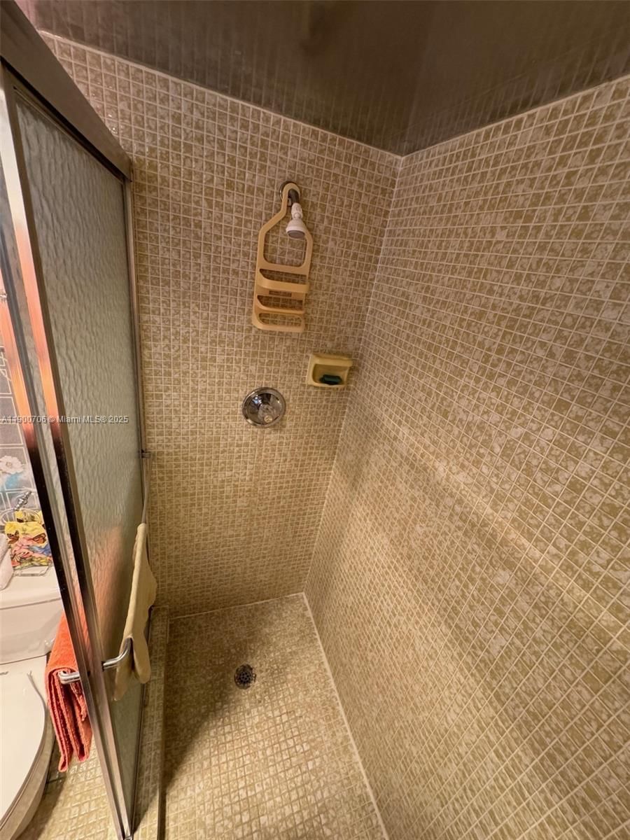 Real estate property located at 3080 Course Dr #704, Broward, No 51 Palm-aire Country C, Pompano Beach, FL
