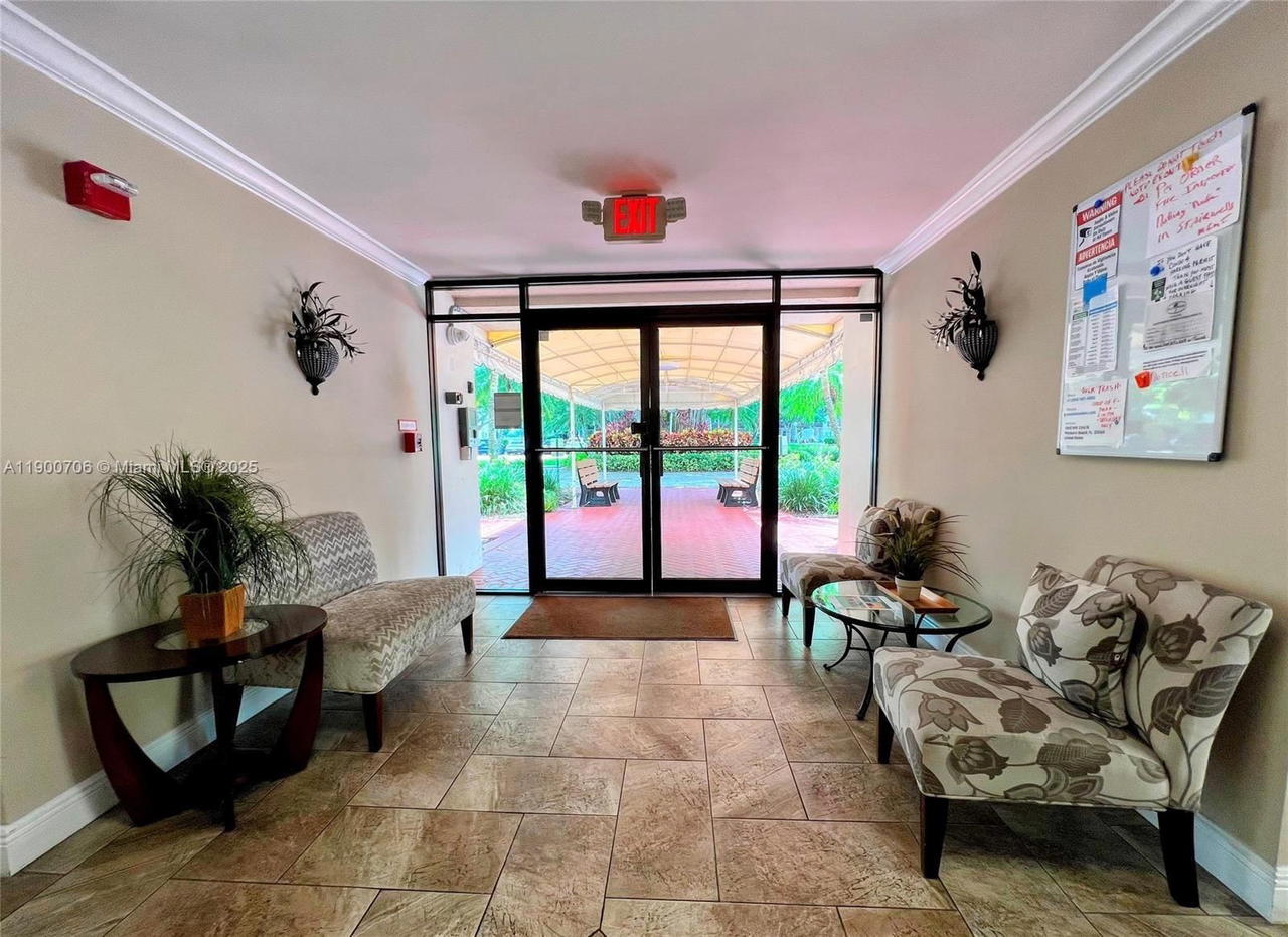 Real estate property located at 3080 Course Dr #704, Broward, No 51 Palm-aire Country C, Pompano Beach, FL