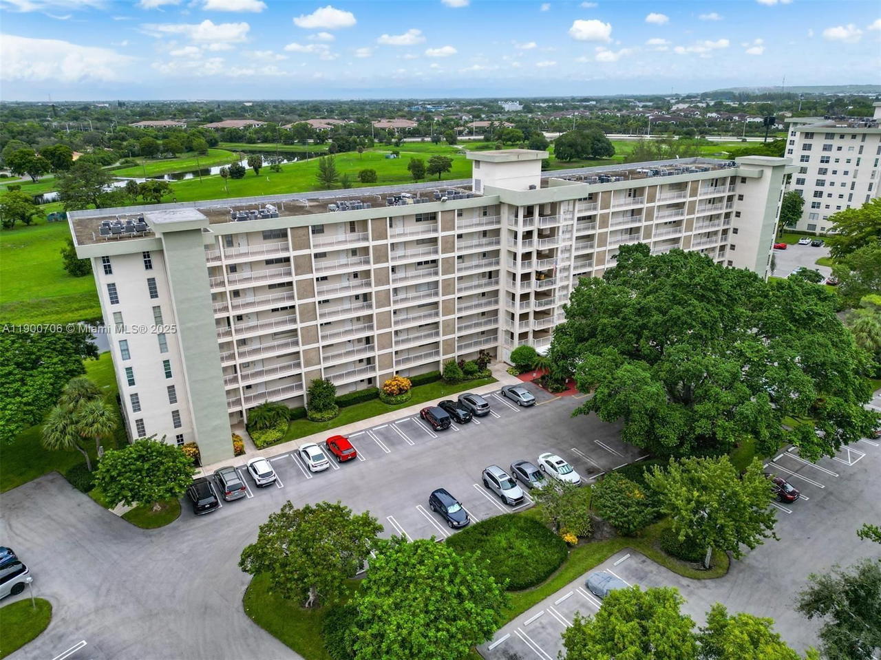 Real estate property located at 3080 Course Dr #704, Broward, No 51 Palm-aire Country C, Pompano Beach, FL