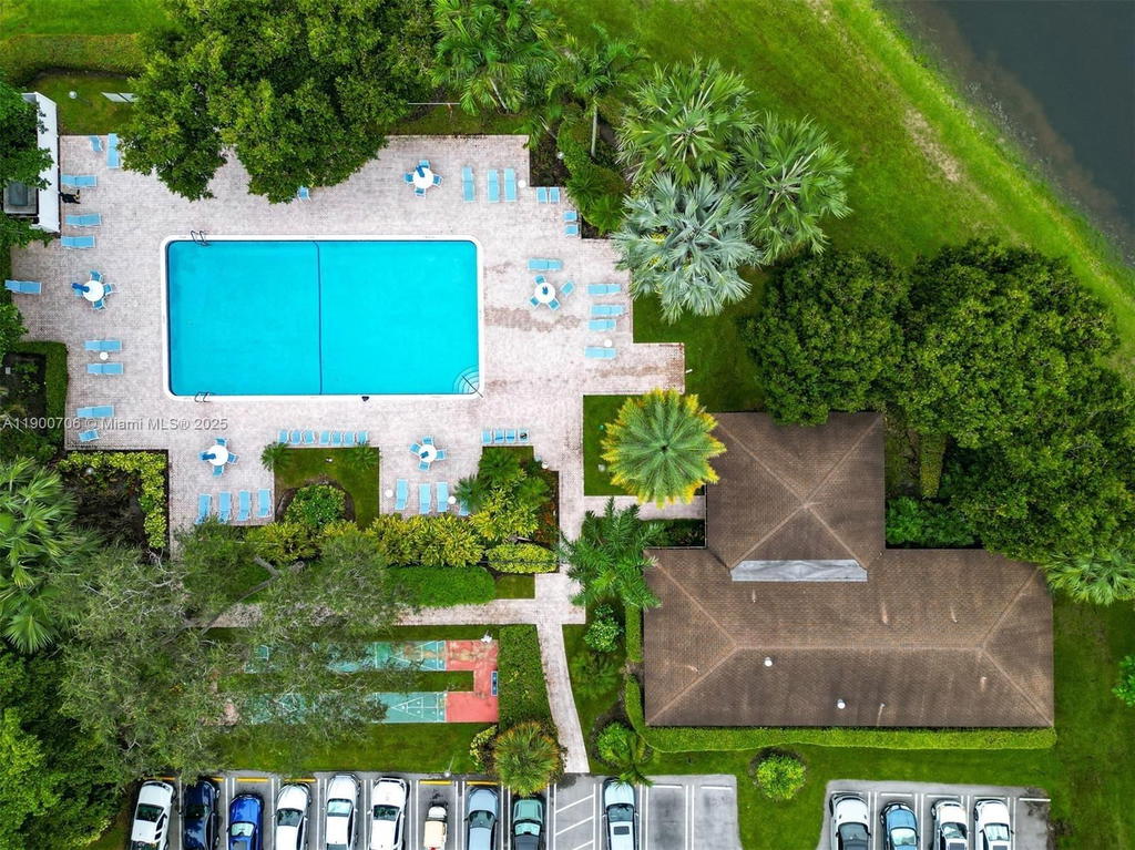 Real estate property located at 3080 Course Dr #704, Broward, No 51 Palm-aire Country C, Pompano Beach, FL