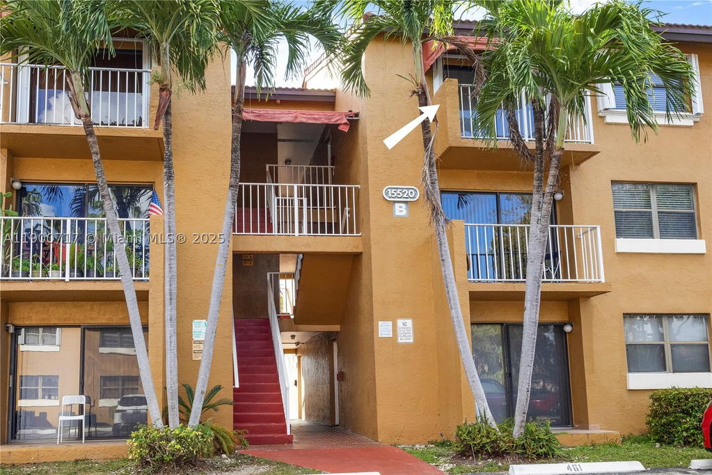 Real estate property located at 15520 80th St B-301, Miami-dade, The Courts At Kendall Con, Miami, FL