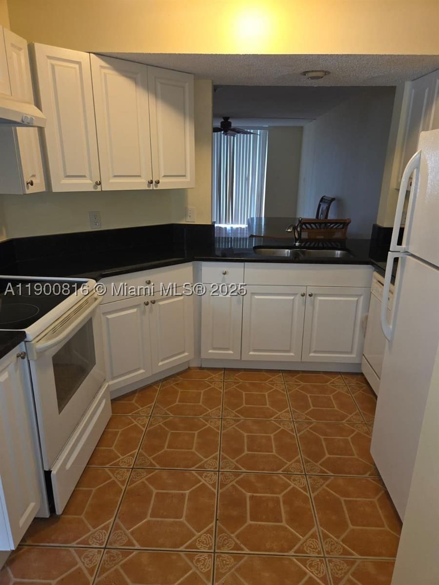 Real estate property located at 117 Lake Emerald Dr #108, Broward, Lake Emerald, Oakland Park, FL