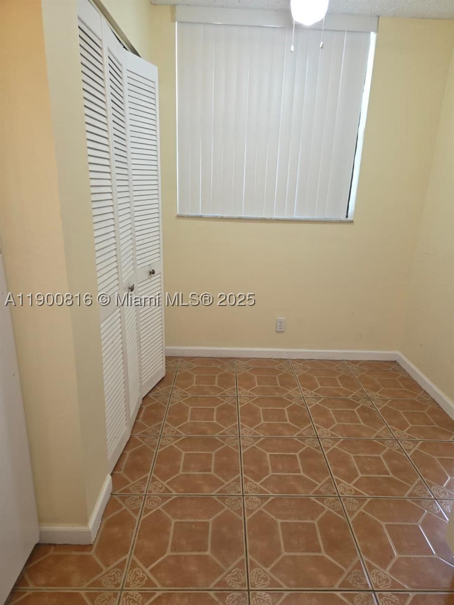 Real estate property located at 117 Lake Emerald Dr #108, Broward, Lake Emerald, Oakland Park, FL