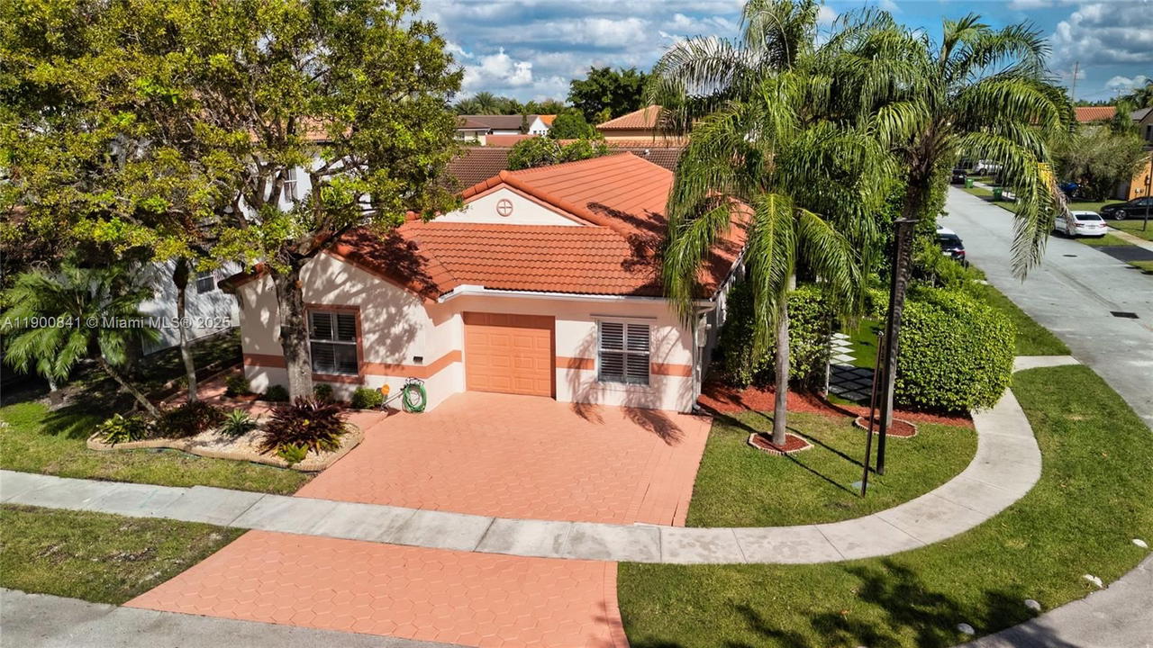 Real estate property located at 18411 18th St, Broward, Dimensions North At Chape, Pembroke Pines, FL