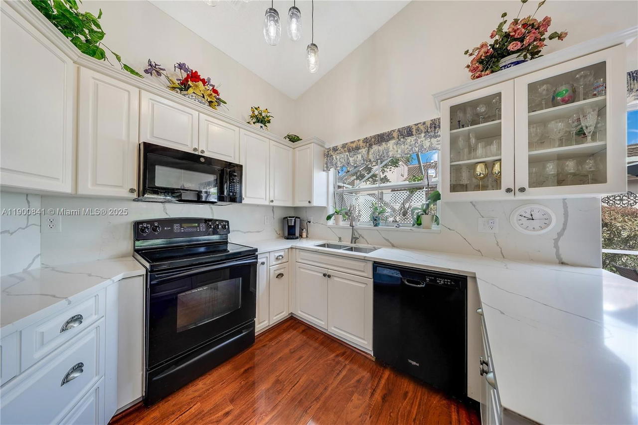 Real estate property located at 18411 18th St, Broward, Dimensions North At Chape, Pembroke Pines, FL