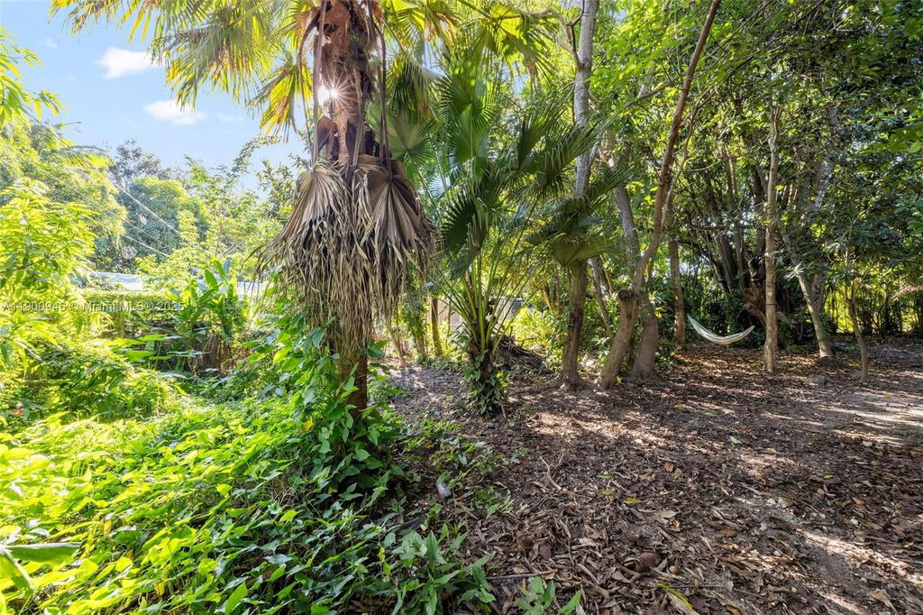 Real estate property located at 15290 82nd Ave, Miami-dade, Southwood Rev, Palmetto Bay, FL