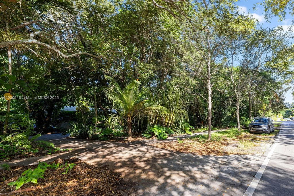 Real estate property located at 15290 82nd Ave, Miami-dade, Southwood Rev, Palmetto Bay, FL