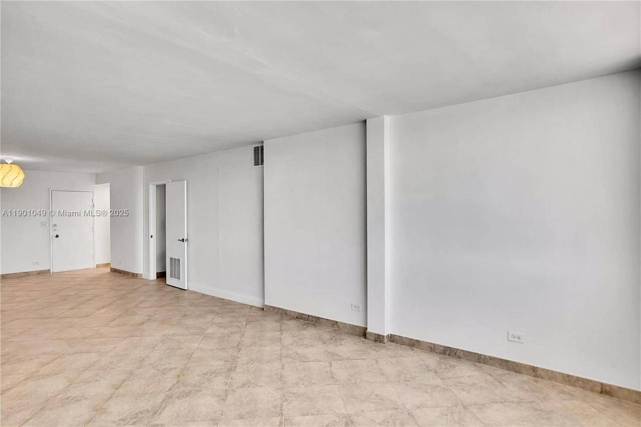 Real estate property located at 5005 Collins Ave #607, Miami-dade, The Carriage Club North C, Miami Beach, FL