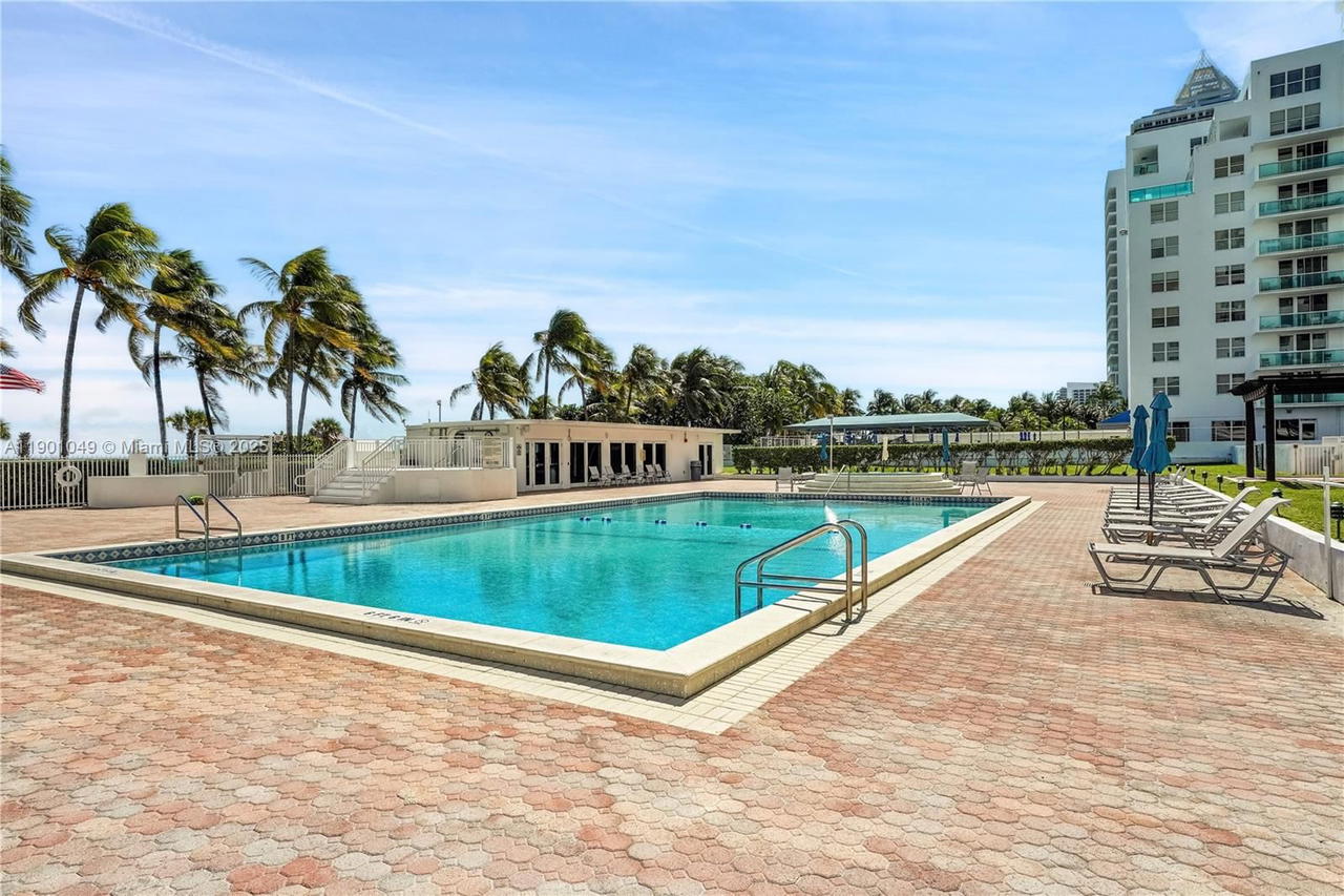 Real estate property located at 5005 Collins Ave #607, Miami-dade, The Carriage Club North C, Miami Beach, FL