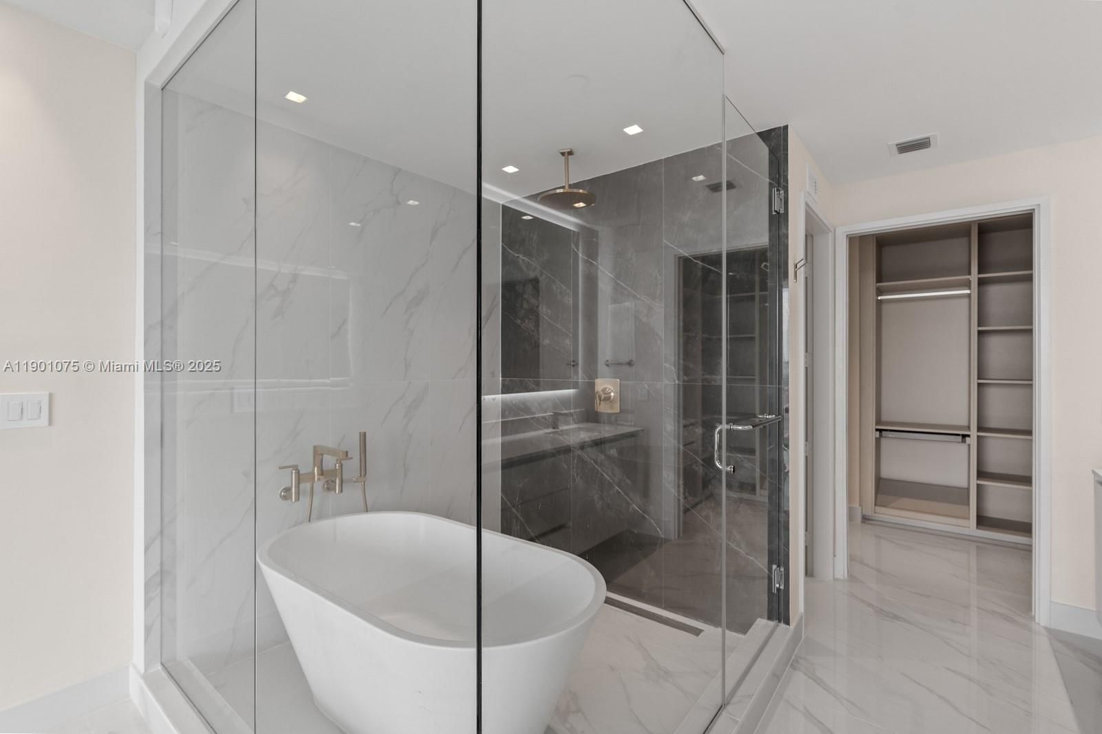 Real estate property located at 700 24th Street #604, Miami-dade, Aria Reserve, Miami, FL