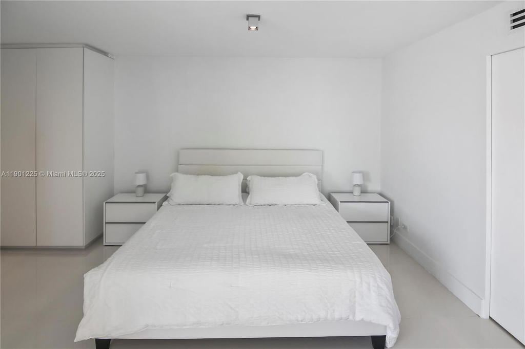 Real estate property located at 6039 Collins Ave #1402, Miami-dade, Maison Grande Condo, Miami Beach, FL