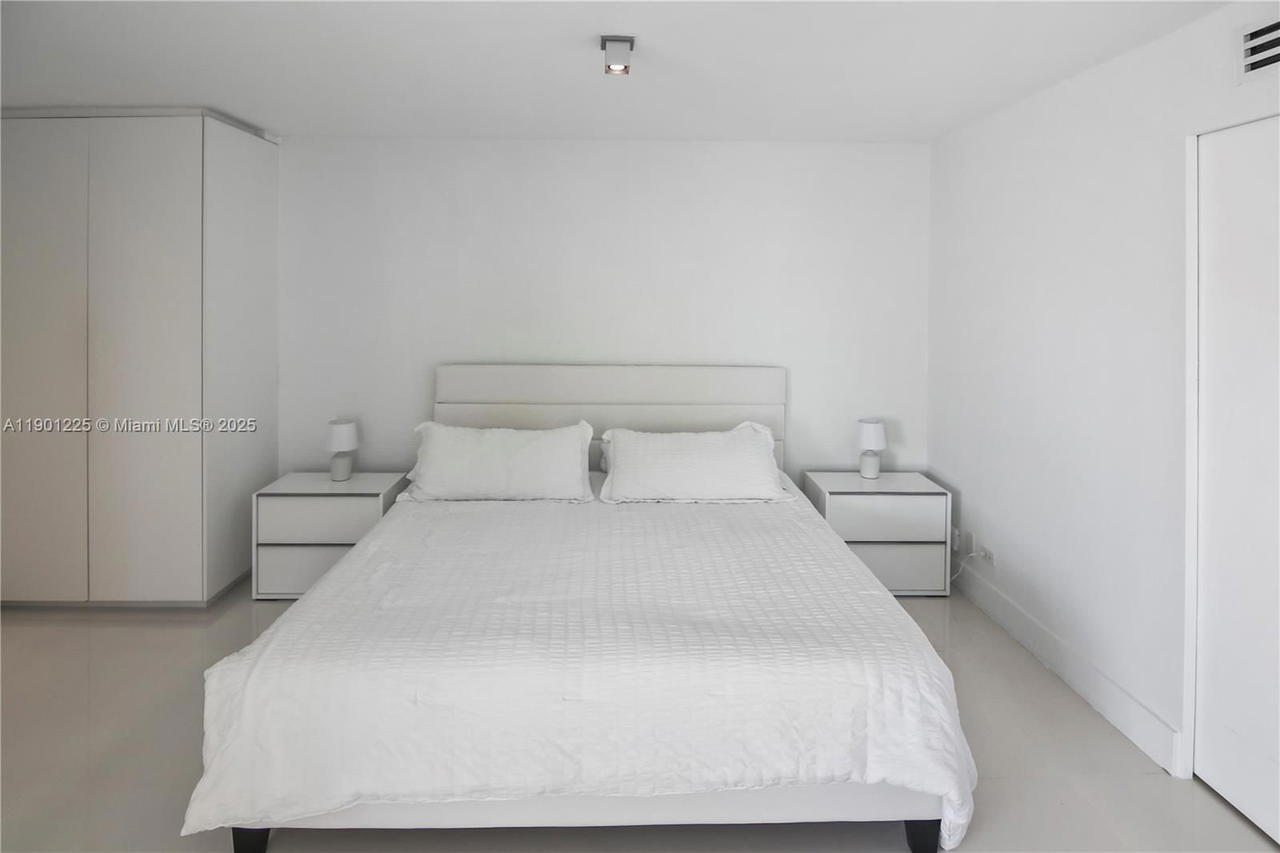 Real estate property located at 6039 Collins Ave #1402, Miami-dade, Maison Grande Condo, Miami Beach, FL