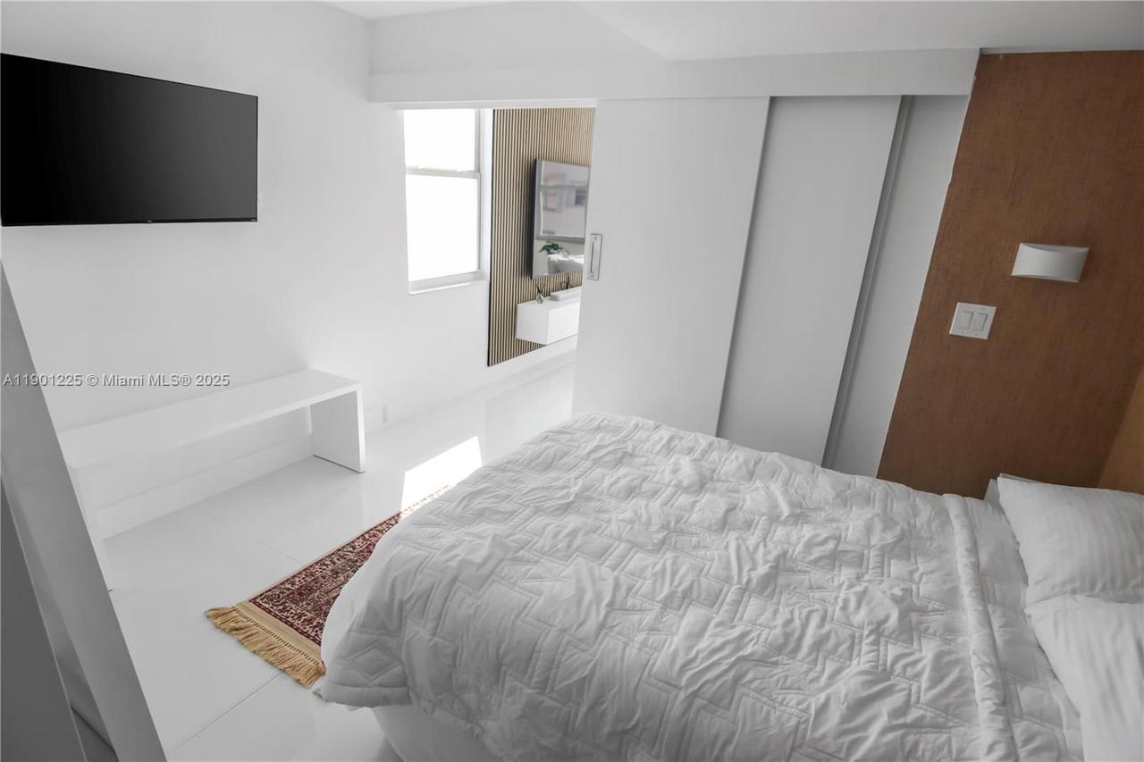 Real estate property located at 6039 Collins Ave #1402, Miami-dade, Maison Grande Condo, Miami Beach, FL