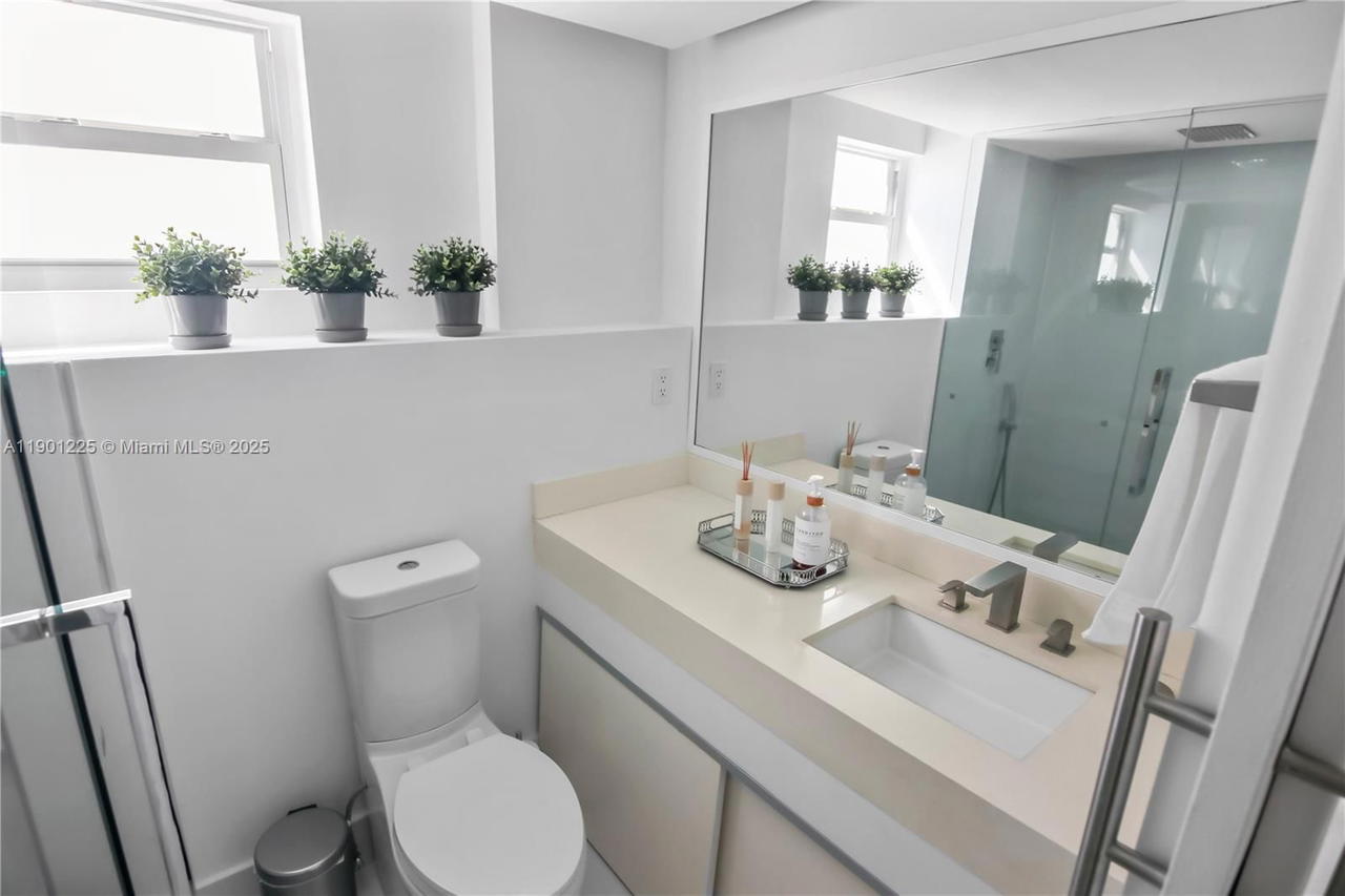 Real estate property located at 6039 Collins Ave #1402, Miami-dade, Maison Grande Condo, Miami Beach, FL