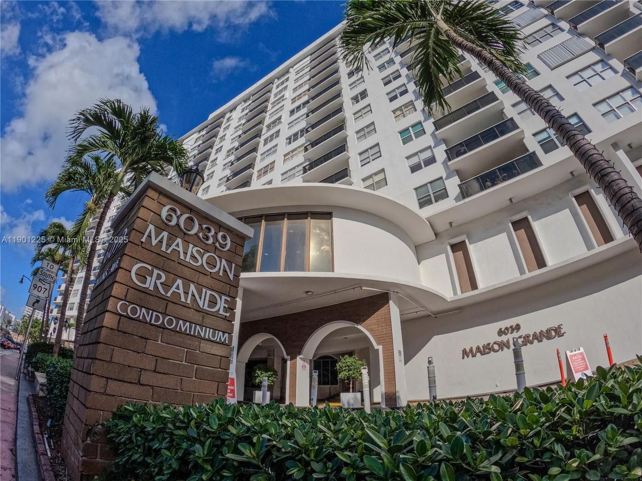 Real estate property located at 6039 Collins Ave #1402, Miami-dade, Maison Grande Condo, Miami Beach, FL