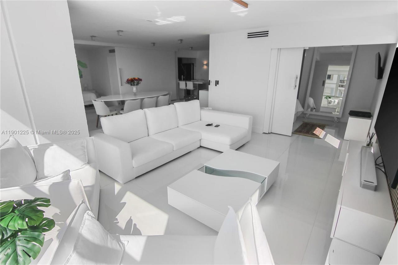 Real estate property located at 6039 Collins Ave #1402, Miami-dade, Maison Grande Condo, Miami Beach, FL