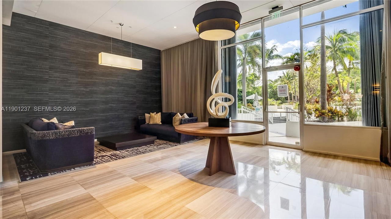 Real estate property located at 100 Bayview Dr #1807, Miami-dade, Arlen House East Condo, Sunny Isles Beach, FL