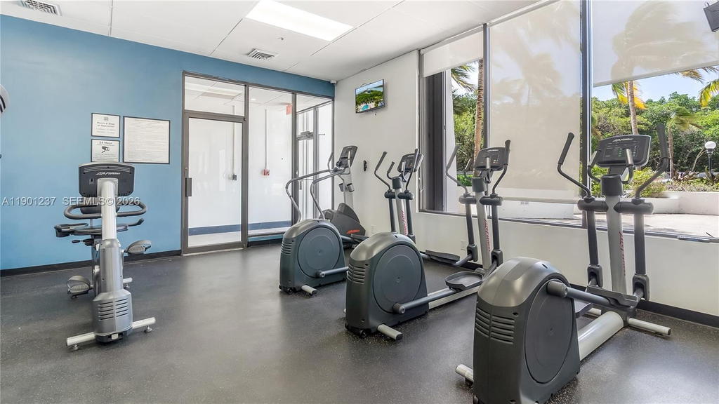 Real estate property located at 100 Bayview Dr #1807, Miami-dade, Arlen House East Condo, Sunny Isles Beach, FL