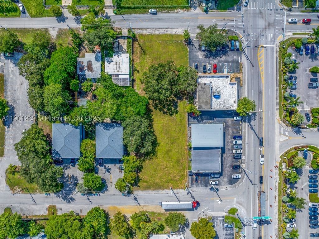 Real estate property located at 137 165th St, Miami-dade, Oleta Terr, Miami, FL