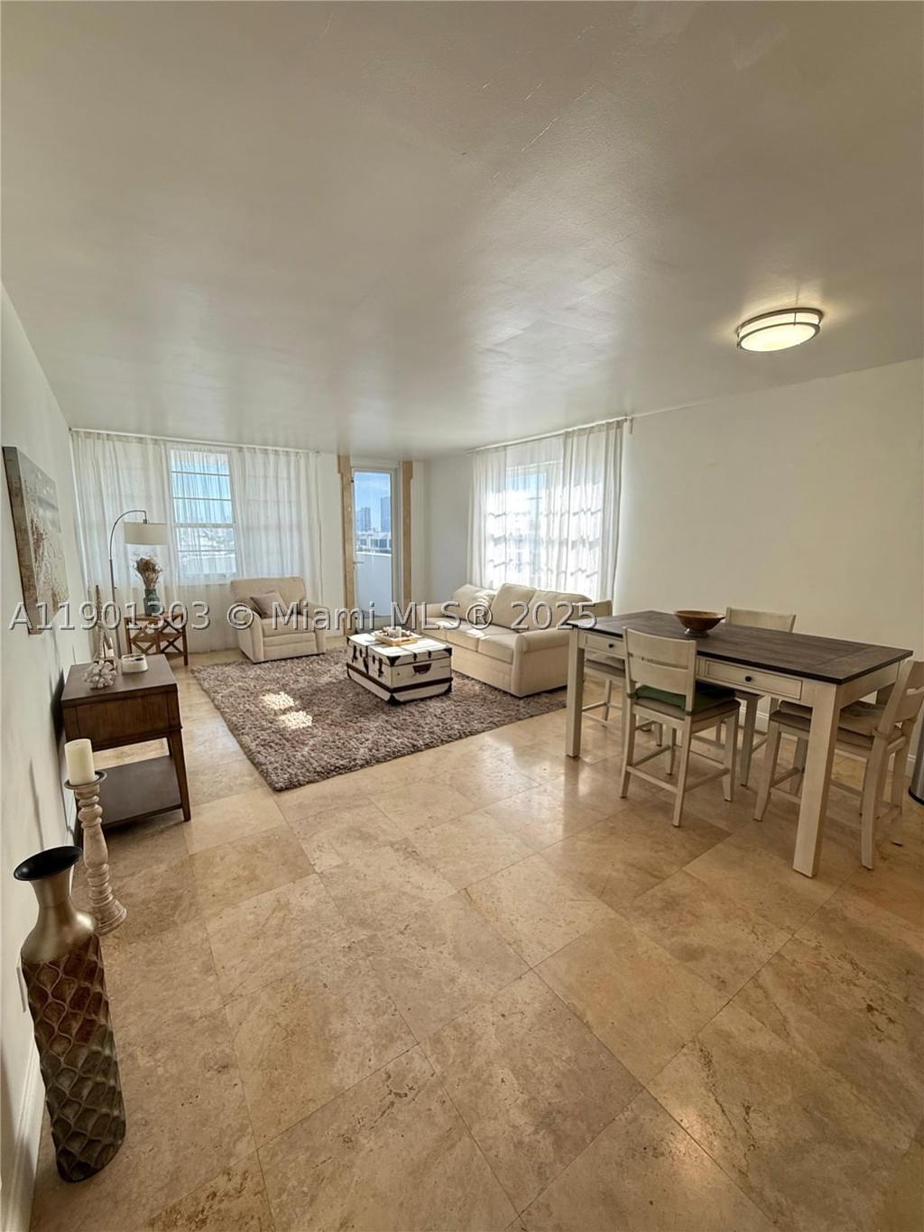 Real estate property located at 100 Lincoln Rd #1111, Miami-dade, The Decoplage Condo, Miami Beach, FL